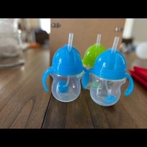 Lot of 3 Munchkin weighted straw cups two blue one green.